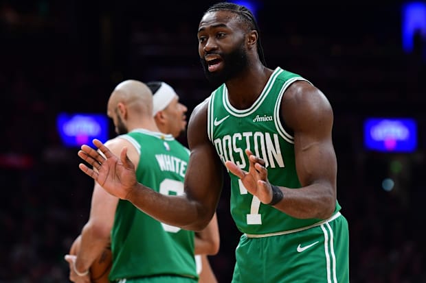 Boston Celtics guard Jaylen Brown (7) 