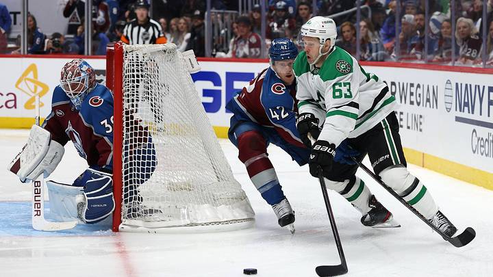 The Colorado Avalanche dropped Game 3 2-1 to fall behind to the Dallas Stars in their opening-round series.