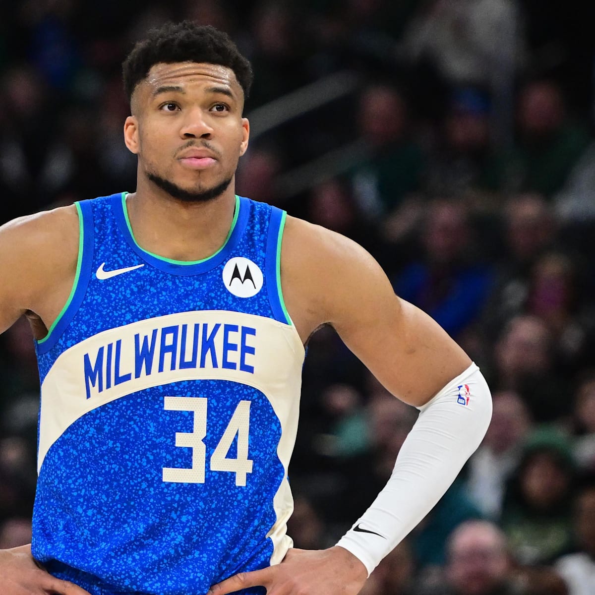 Giannis antetokounmpo city edition jersey shop