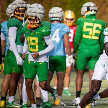 Oregon Ducks wide receiver Jurrion Dickey carries the ball during practice with the Ducks Tuesday, Sept. 3, 2024, at the Hatfield-Dowlin Complex in Eugene, Ore.