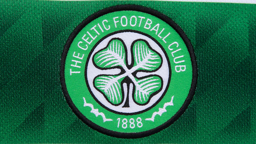 Club Crest - Glasgow Celtic FC MANCHESTER, ENGLAND - MAY 15: The official club badge of Glasgow Celtic FC on a home shirt on May 15, 2024 in Manchester, England. (Photo by Visionhaus) Manchester Prestwich England United Kingdom Copyright: xVisionhausx 776004101 Club Crest - Glasgow Celtic FC MANCHESTER, ENGLAND - MAY 15: The official club badge of Glasgow Celtic FC on a home shirt on May 15, 2024 in Manchester, England. (Photo by Visionhaus) Manchester Prestwich England United Kingdom Copyright: xVisionhausx 776004101