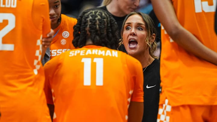 Feb 1, 2026; Hartford, Connecticut, USA; Tennessee Volunteers head coach Kim Caldwell talks to her team during a break as they take on the UConn Huskies at PeoplesBank Arena.