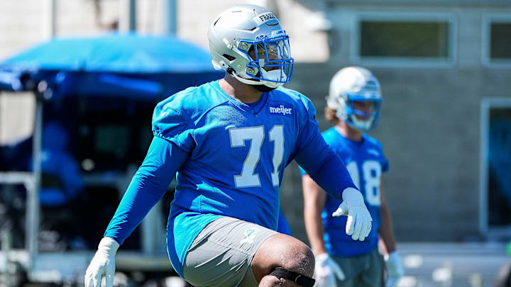 The Detroit Lions may suddenly have a viable option for the right guard position at a bargain rate
