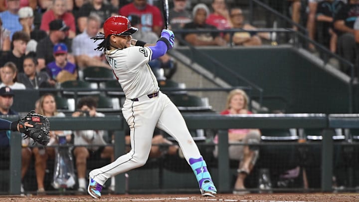 Ketel Marte hits a single