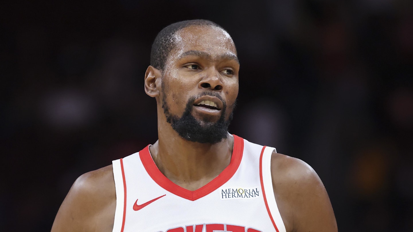 Kevin Durant Faces Boos in OKC Season Opener