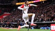 Hugo Ekitike könnte Eintracht Frankfurt im Sommer verlassen.