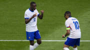 Randal Kolo Muani et Kylian Mbappé - France 