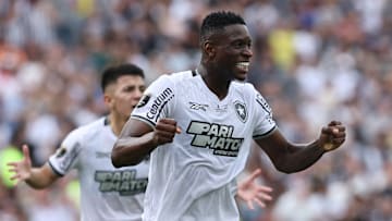 Luiz Henrique, do Botafogo, disputa o prêmio Rei da América