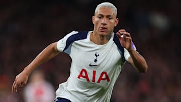 Richarlison balançou a rede no último clássico inglês