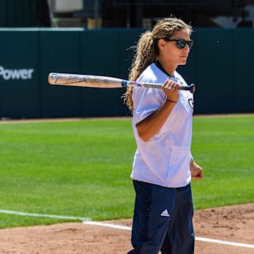 Aileen Morales Named as a Finalist To The Softball On SI NCAA Division I All-Quarter-Century Team