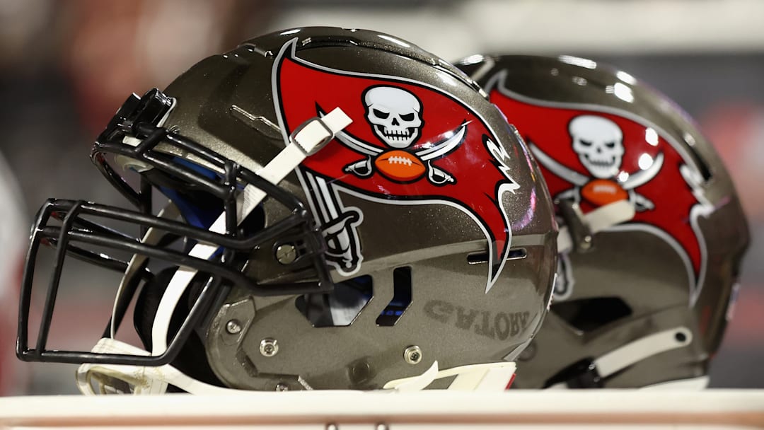 If the Tampa Bay Buccaneers want to nail another draft class, it’s clear who their top Day 2 target should be. 