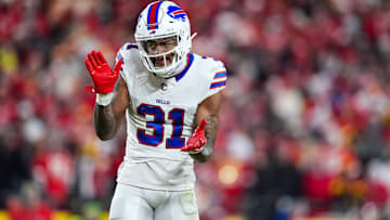 There are still plenty of free agent cornerback options for the Tampa Bay Buccaneers to choose from.