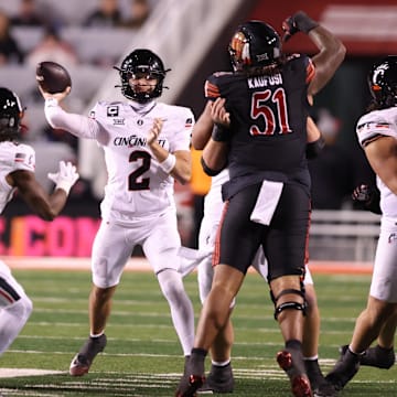 Nov 1, 2025; Salt Lake City, Utah, USA; Cincinnati Bearcats quarterback Brendan Sorsby (2) passes against the Utah Utes during the second half at Rice-Eccles Stadium. Mandatory Credit: Rob Gray-Imagn Images
