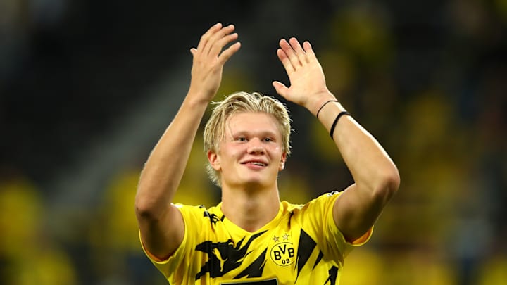 Grande promessa do futebol mundial, Erling Haaland, do Borussia Dortmund, marcou 11 gols em oito jogos nesta temporada Grande promessa do futebol mundial, Erling Haaland, do Borussia Dortmund, marcou 11 gols em oito jogos nesta temporada