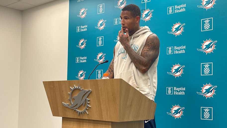 Miami Dolphins tight end Darren Waller | Alain Poupart/Miami Dolphins On SI