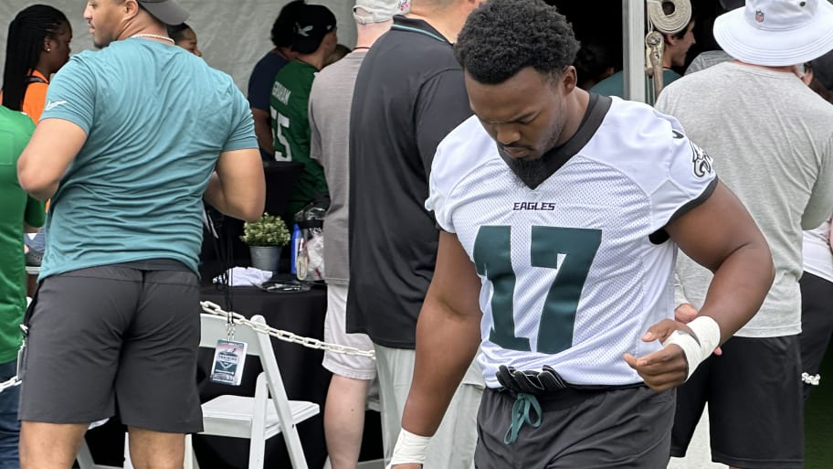 Nakobe Dean takes the field during Eagles training camp. | By Ed Kracz/Eagles on SI