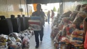 Criciúma já recebeu toneladas de alimentos, além de água e roupas.