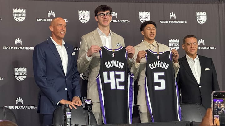 Sacramento Kings Officially Introduce Maxime Raynaud