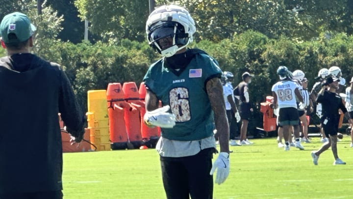 DeVonta Smith works at Eagles practice.