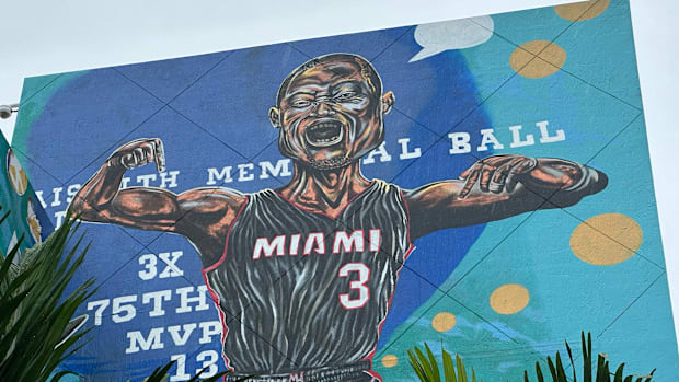 Một bức tranh tường mới của Dwyane Wade ở Wynwood
