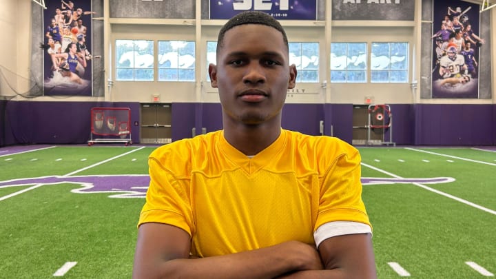 Deuce Knight transferred from Mississippi to Lipscomb Academy. He is the No. 5 quarterback in the country for the Class of 2025.