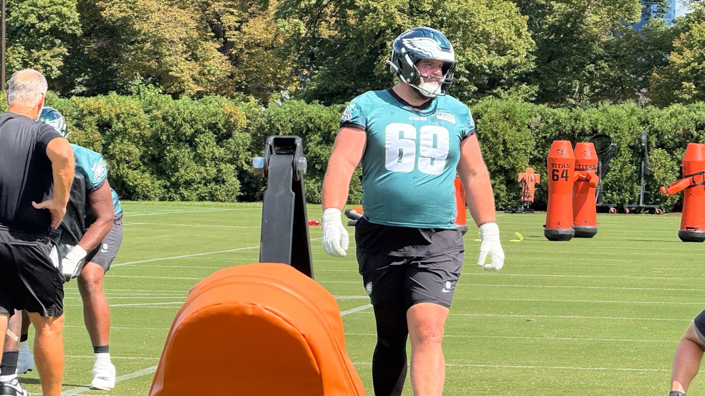 Eagles Key Players Brown, Dickerson Return to Practice Ahead of Season Opener