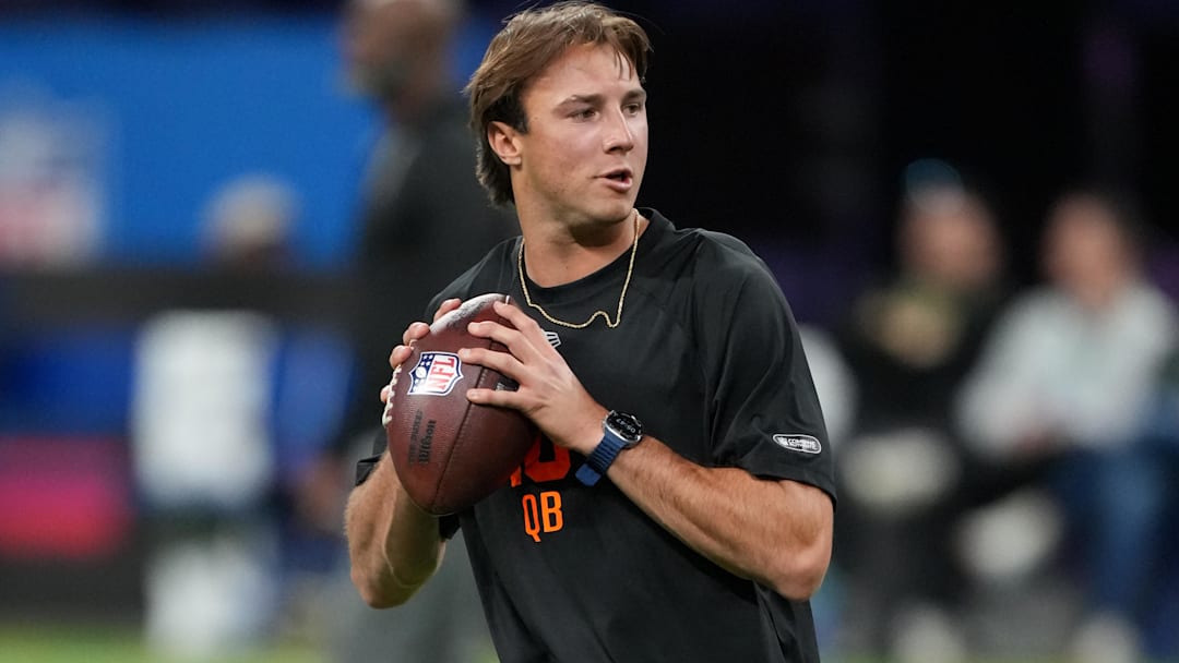 The hype surrounding Jets rookie QB Cade Klubnik has grown since minicamp started. 