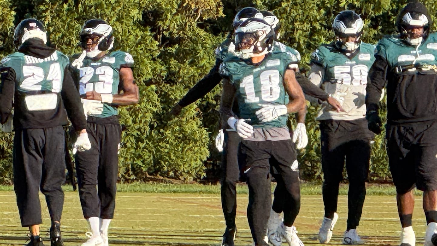 Eagles Still Without Starting Center After Returning From Bye
