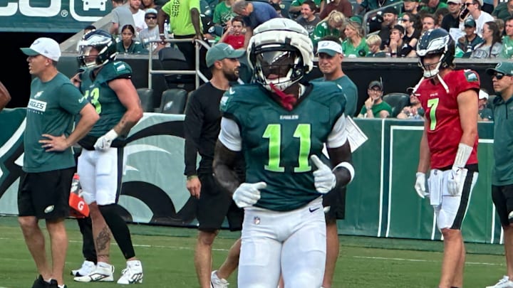 Eagles WR A.J. Brown at open practice.