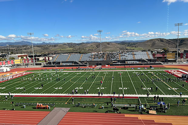 high school football photo, high school football stadium, Mission Viejo California