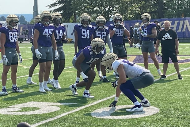 Jayden Wayne lines up in a one-on-one drill against tight end Owen Coutts. 