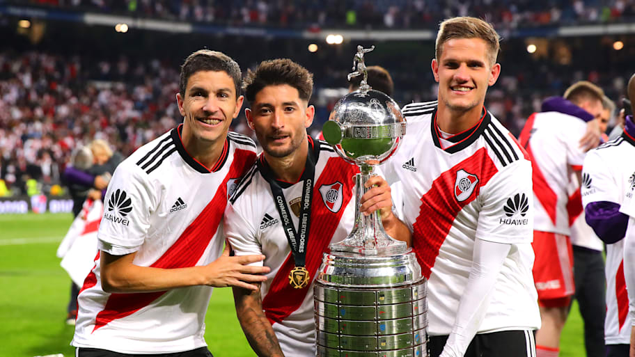 River Plate celebrating.