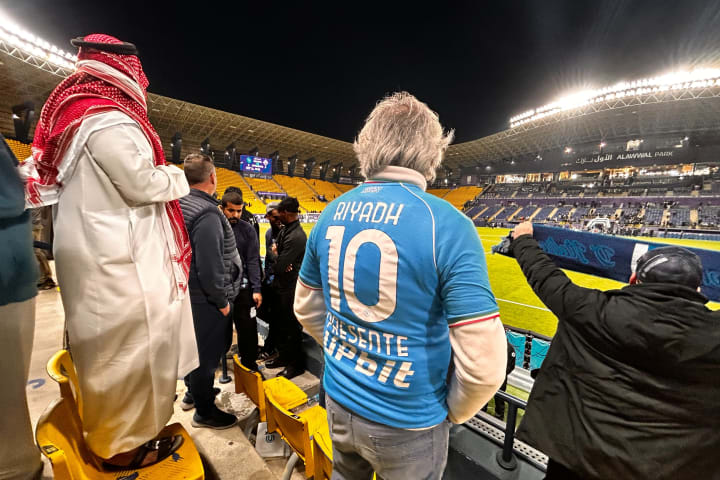 Sobrietà sugli spalti | Alessandro Eremiti, 90min