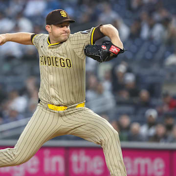 May 6, 2025; Bronx, New York, USA;  San Diego Padres starting pitcher Michael King (34) pitches in the first inning against the New York Yankees at Yankee Stadium. Mandatory Credit: Wendell Cruz-Imagn Images