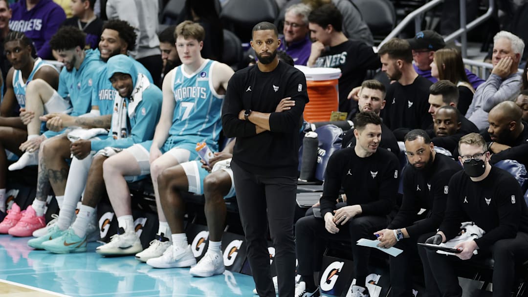 Charlotte Hornets Head Coach Charles Lee watches from the sideline 