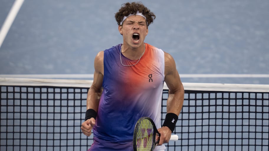 Shelton fell to Zverev in a tight quarterfinal matchup at the Cincinnati Open.