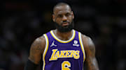 LeBron tiene como mínimo un año restante de contrato en los Lakers