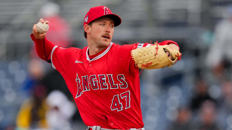 Los Angeles Angels v Seattle Mariners