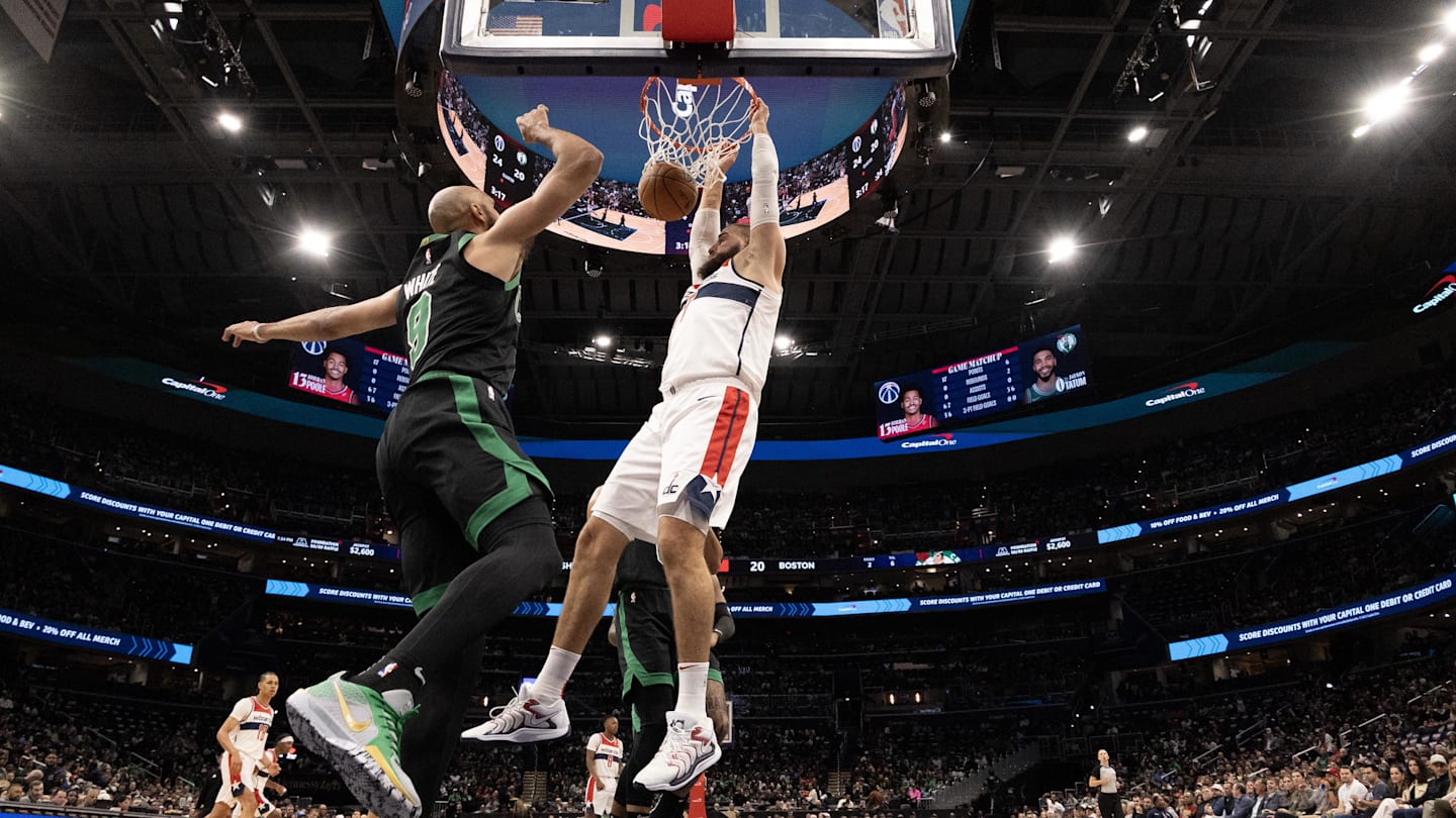BREAKING: Sacramento Kings Reportedly Trade For 13-Year NBA Player