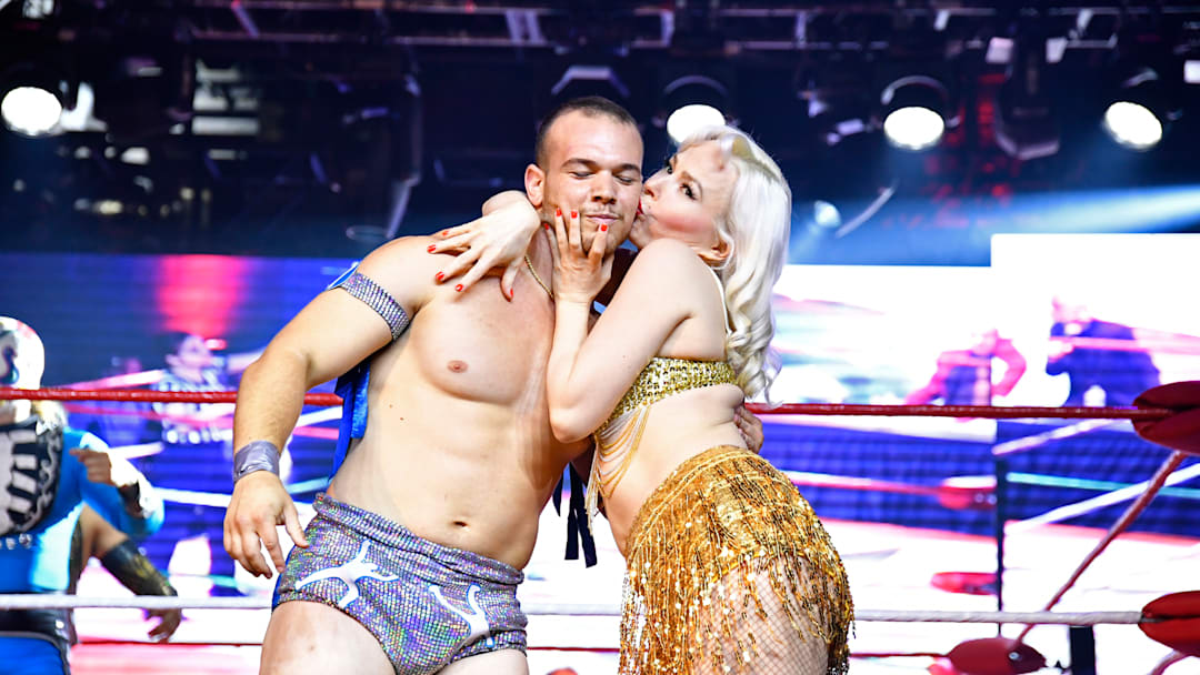 Lucha VaVOOM Hosts Cinco de Mayan Show