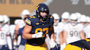 Aug 31, 2024; Berkeley, California, USA; California Golden Bears tight end Jack Endries (87) during the fourth quarter against the UC Davis Aggies at California Memorial Stadium. Mandatory Credit: Darren Yamashita-Imagn Images