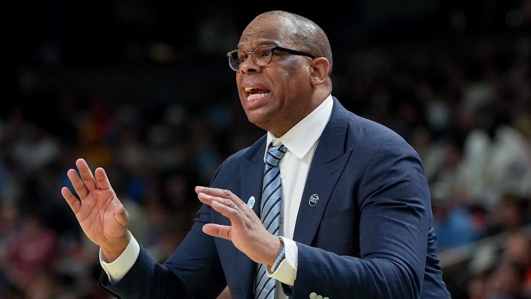 Mar 19, 2026; Greenville, SC, USA; North Carolina Tar Heels head coach Hubert Davis instructs his team against the VCU Rams in the second half of a first round game of the men's 2026 NCAA Tournament at Bon Secours Wellness Arena. Mandatory Credit: Bob Donnan-Imagn Images