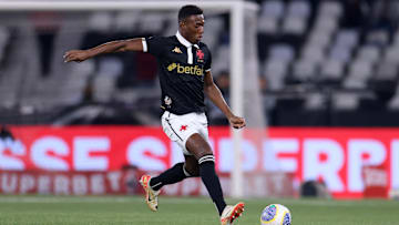 Léo Pelé está a caminho do Furacão