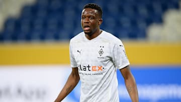 Denis Zakaria steht bei etlichen Klubs auf dem Zettel.