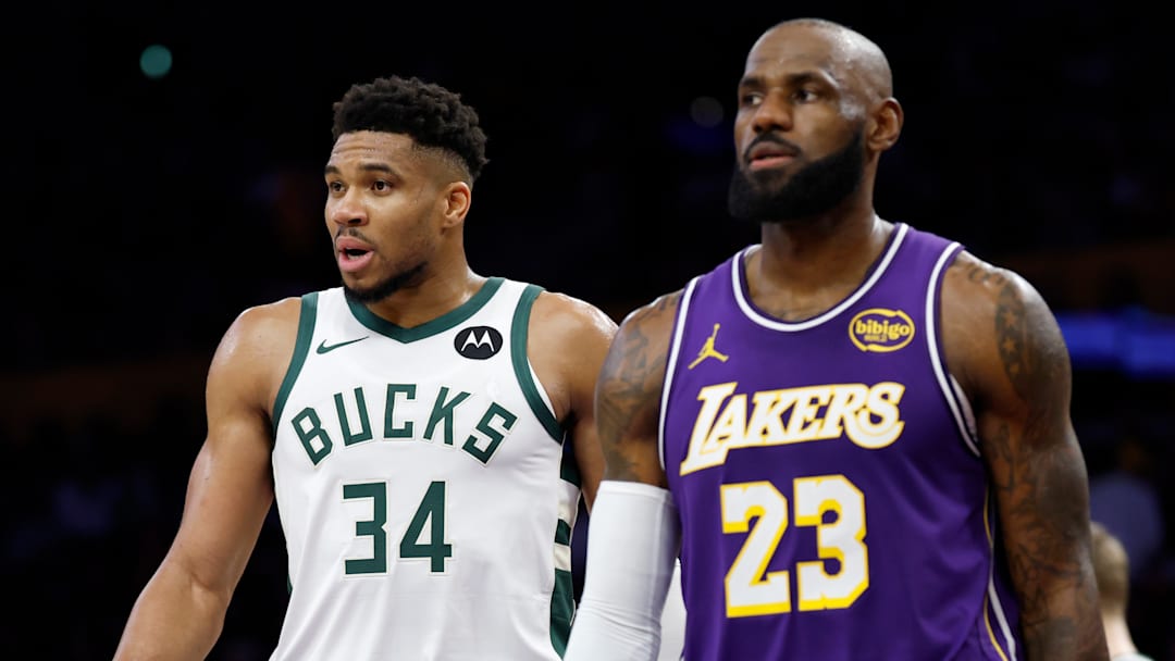 Milwaukee Bucks v Los Angeles Lakers