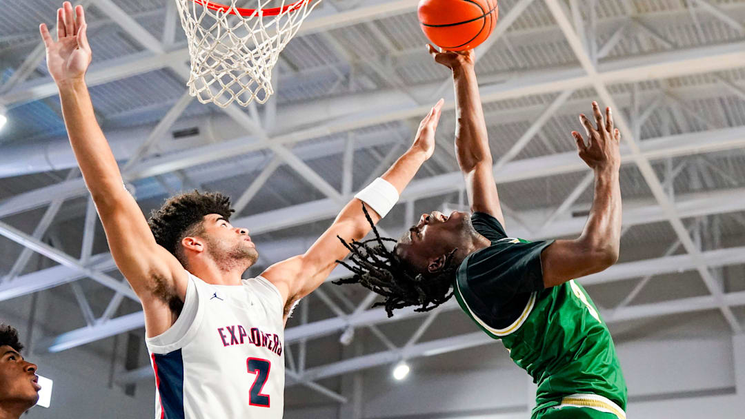 UNC basketball recruiting target Caleb Holt