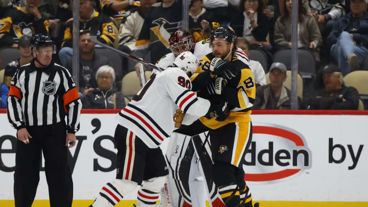 Chicago Blackhawks v Pittsburgh Penguins