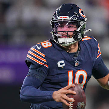 Bears QB Caleb Williams threw for 3541 yards and 20 touchdowns in his rookie season. 