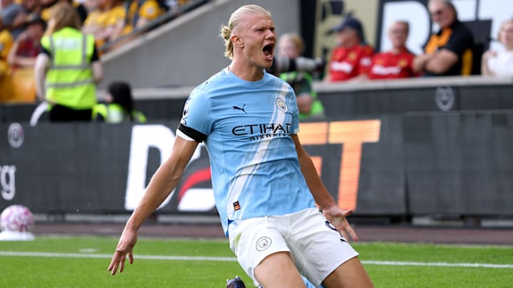 Wolverhampton Wanderers v Manchester City - Premier League