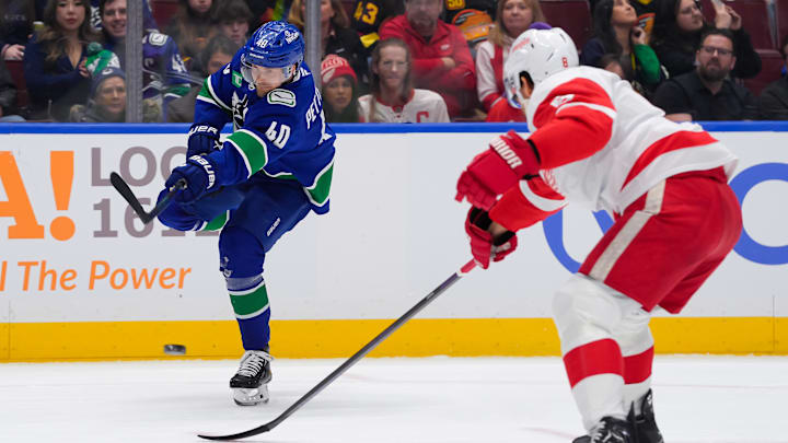 Detroit Red Wings v Vancouver Canucks